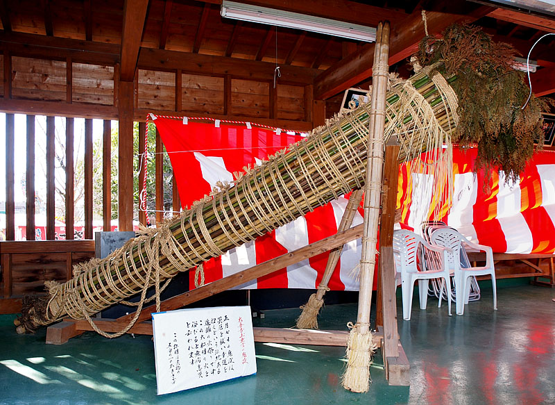 大松明(1/5サイズ)の展示