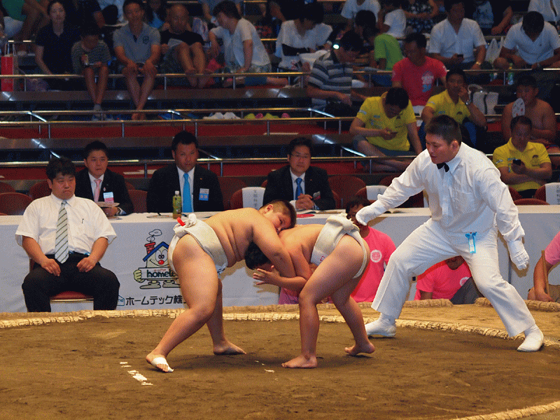 4学年61 ○東「富士山」内田京汰116 対 西「下関」下村耶真人117●(アニメーション) 10:08