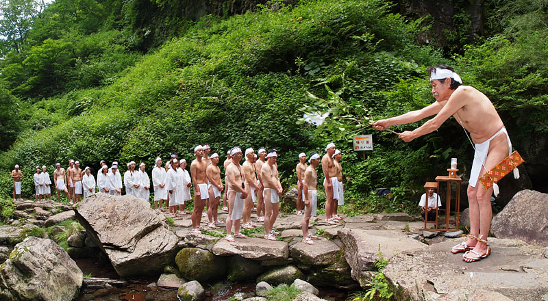 長瀧神事 【五】 〜前谷川の修祓〜