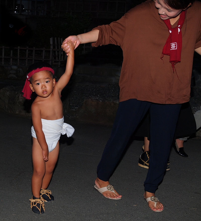 東区元天神の可愛い幼児 18:19