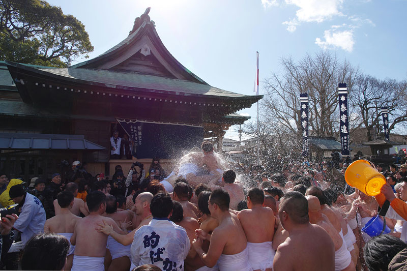 的ばかい 【参】 〜「ばかい手」たちに力水が掛けられる〜
