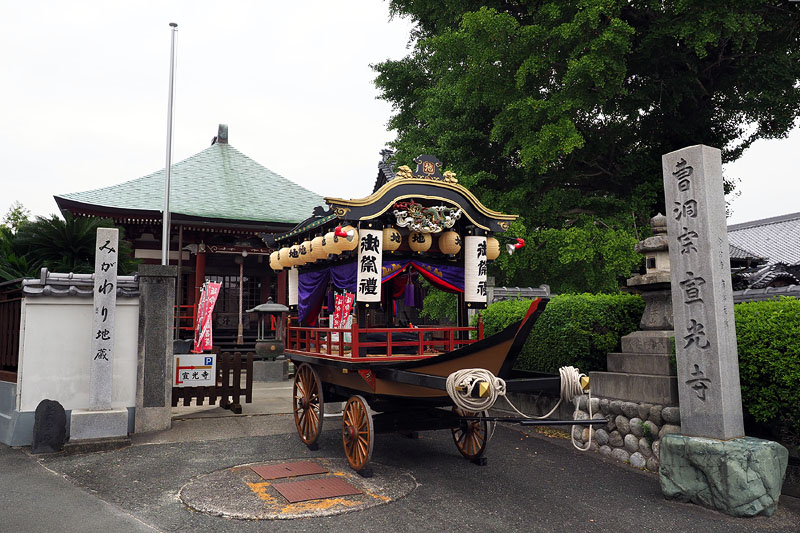 往時を偲ばせる舟形屋台