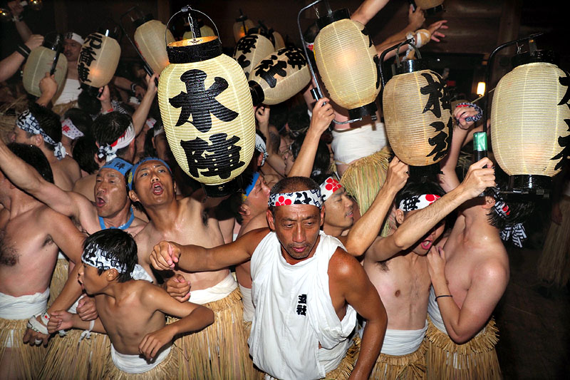 鬼踊り 【壱】 〜噴霧の中で盛り上がる裸たち〜 23:03