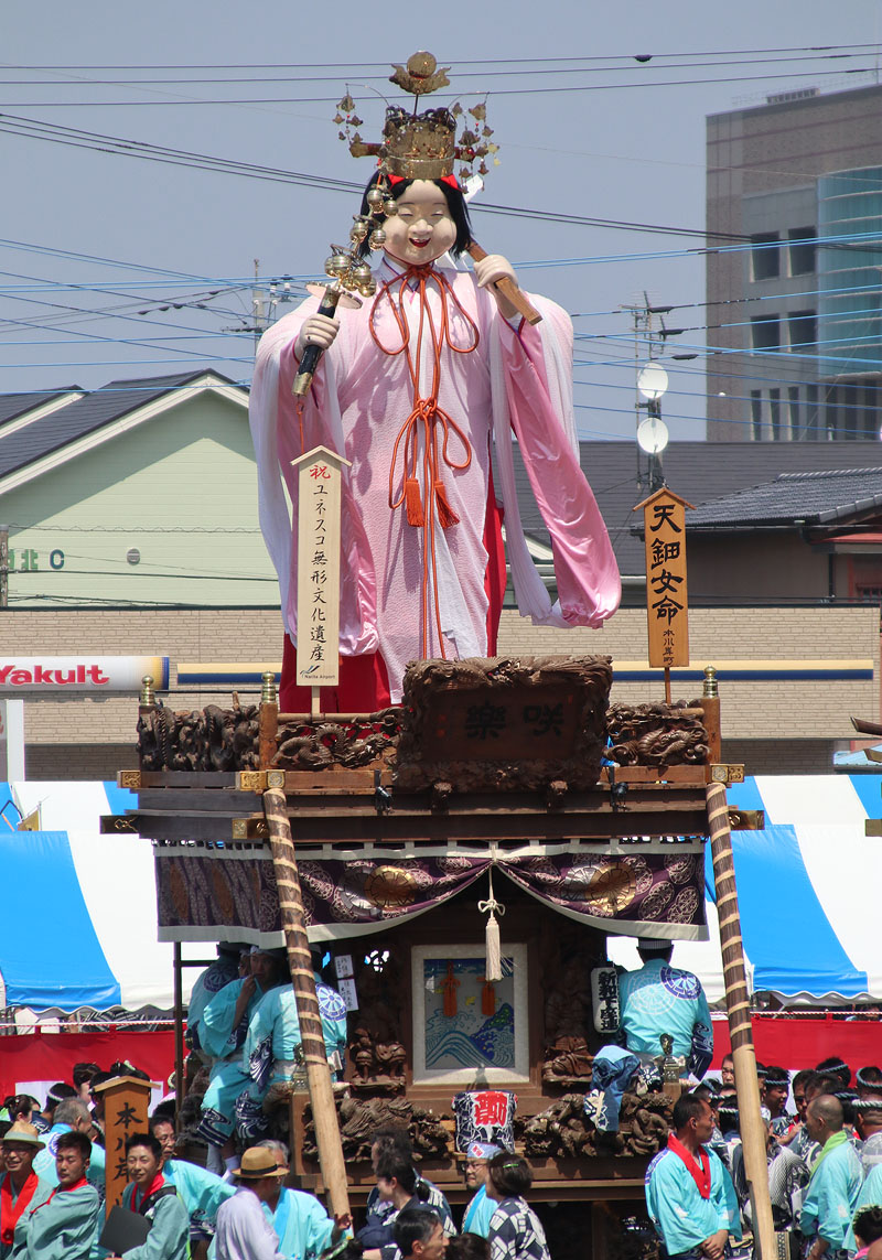勢揃い 【五】 〜本川岸の天鈿女命(あまのうずめのみこと)〜