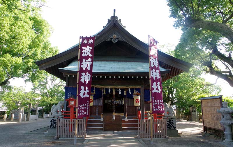 波折神社拝殿　2017.07.16 07:30