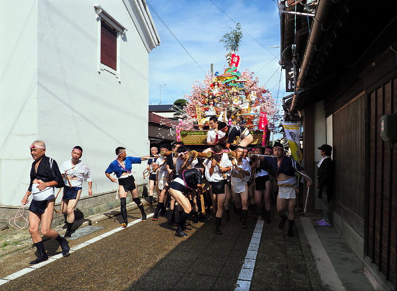 【拾壱】 追い山 〜津屋崎千軒の町屋街に入った北流〜 09:12