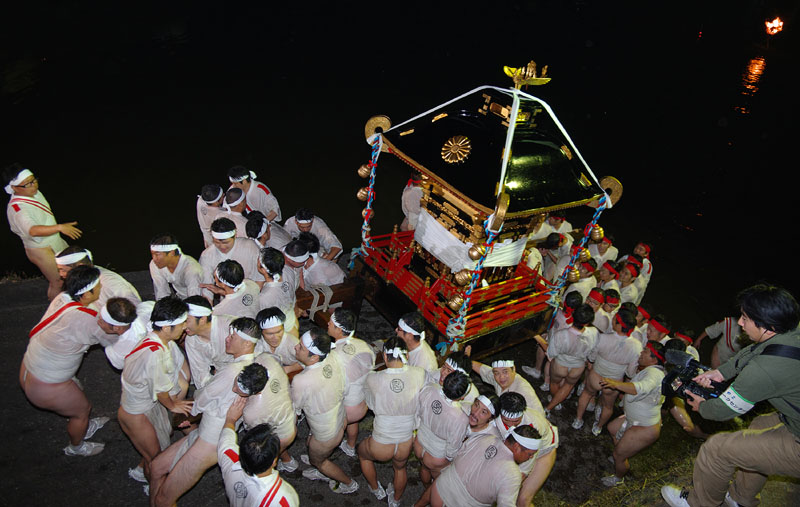 川組の還御神輿 【拾五】 〜最大の難所・東岸スロープをのぼる〜 18:00