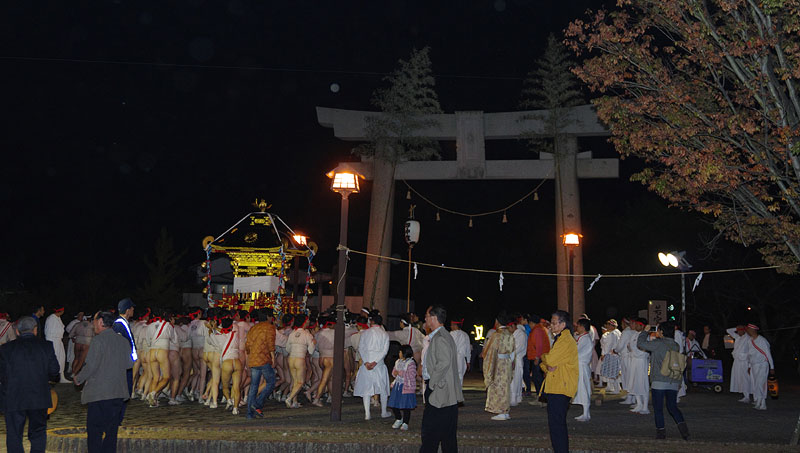 川組の還御神輿 【拾九】 〜陸組への引き継ぎ地点に到着〜 18:12