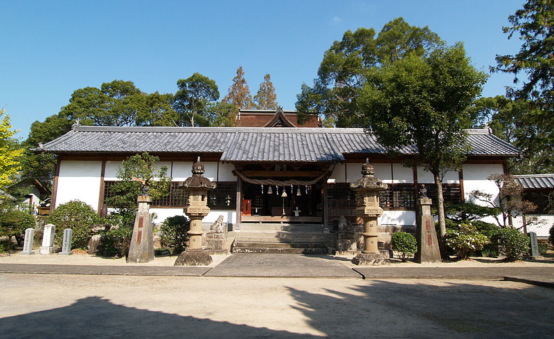 若宮八幡神社（本宮）拝殿
