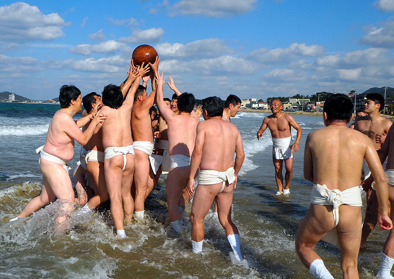 福間浦・浜の玉せり【参】