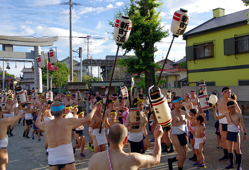 【参】 新町流の宮入り 〜参道を進む〜