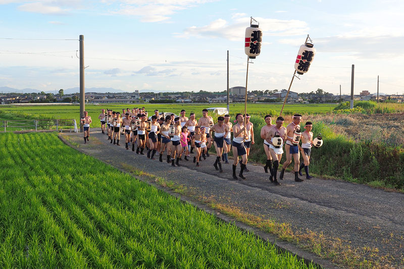 【九】 北流の裸参り 〜車道を左折して農道に入る〜 18:43