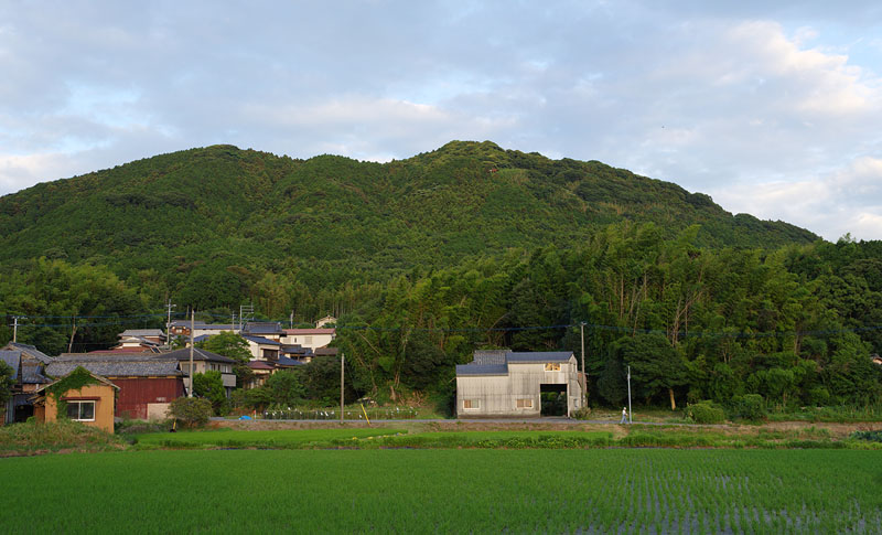 福津市在自(あらじ)の守り神・金刀比羅神社が鎮座する天蓋山(在自山)