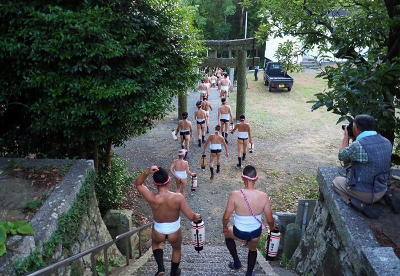 【拾壱】 北流の金比羅宮 〜下山〜 19:03