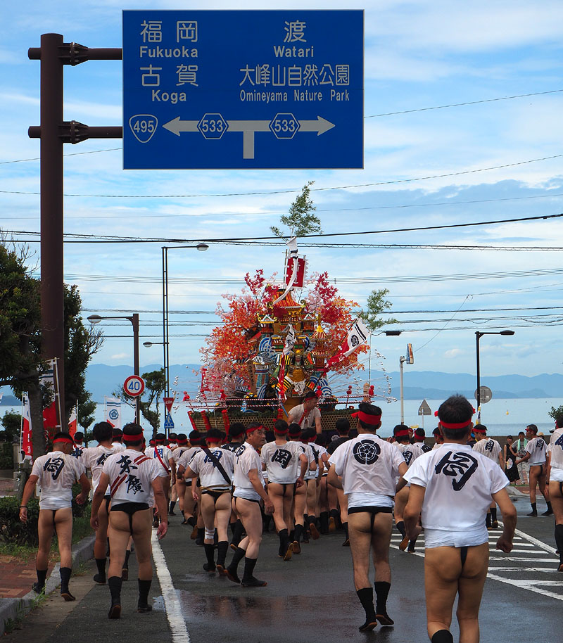 【五】 三番山岡流の追い山 〜しおさい通りを行く〜 09:14