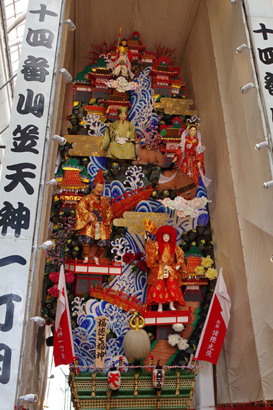 天神一丁目の飾り山笠(見送り)