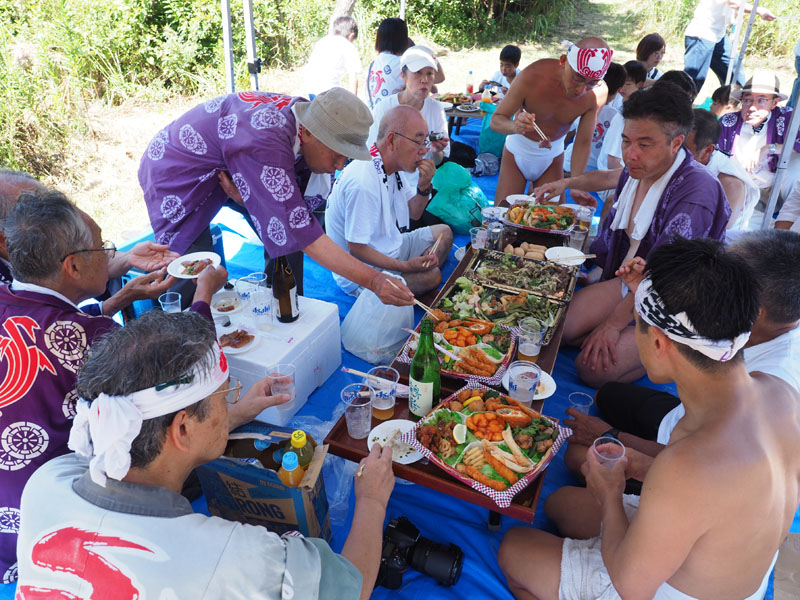 東中区御瀧車の直会 12:08