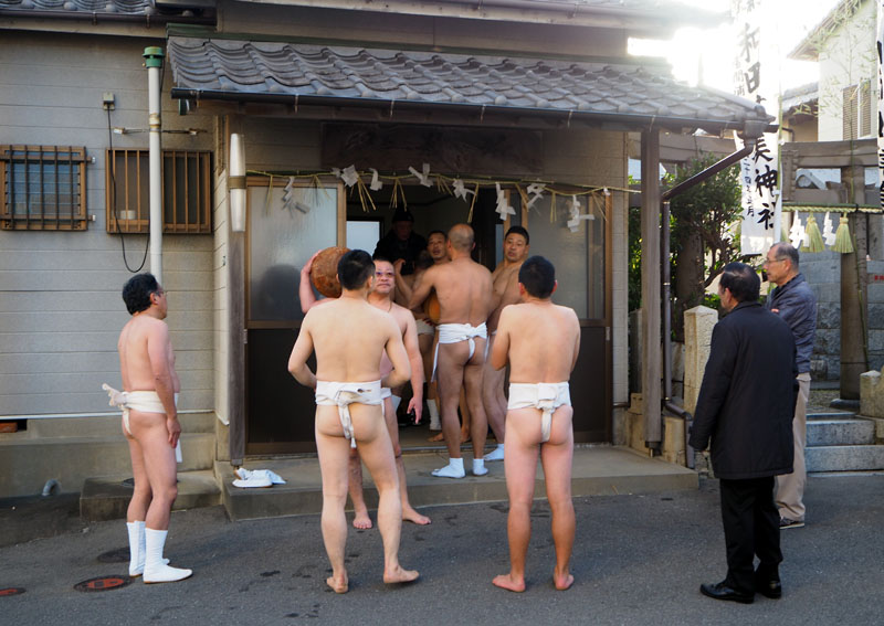 和田津美神社に隣接する社務所「共有会館」