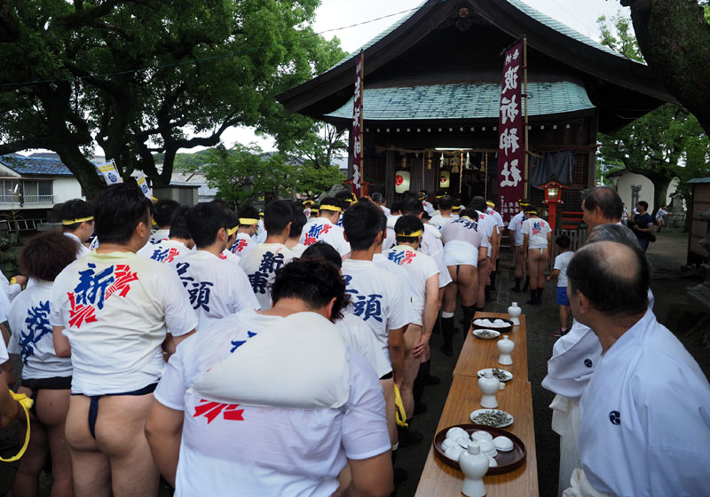 【拾七】 一番山新町流の宮入り 〜一斉に参拝〜 08:13
