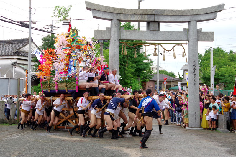 【参】 三番山北流の宮入り 〜左旋回!〜