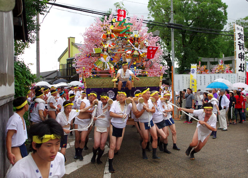 【四】 一番山新町流の宮出し