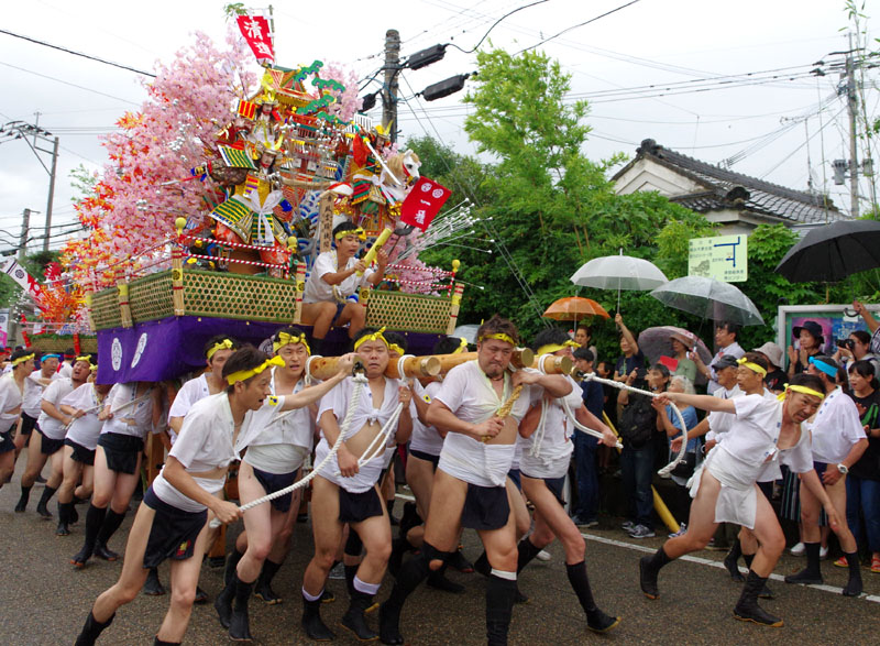 【拾弐】 一番山新町流の宮出し