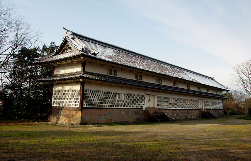 江戸時代に建てられた三十間長屋
