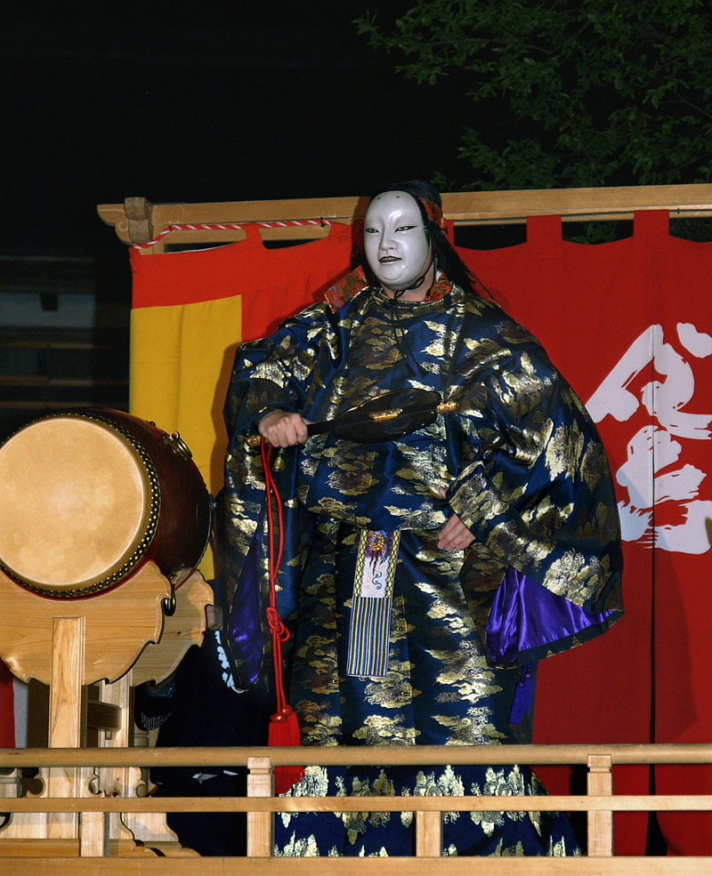 年に一度のオリジナル「神功皇后の舞」