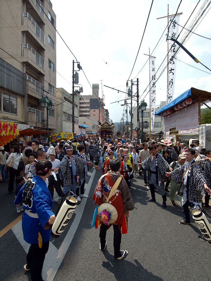 住吉神社の大幟と本町山車