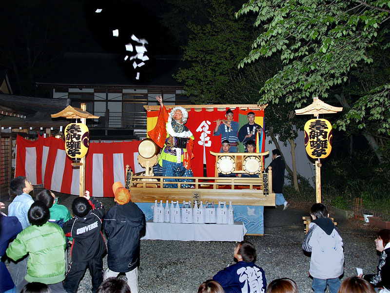御供物振る舞い
