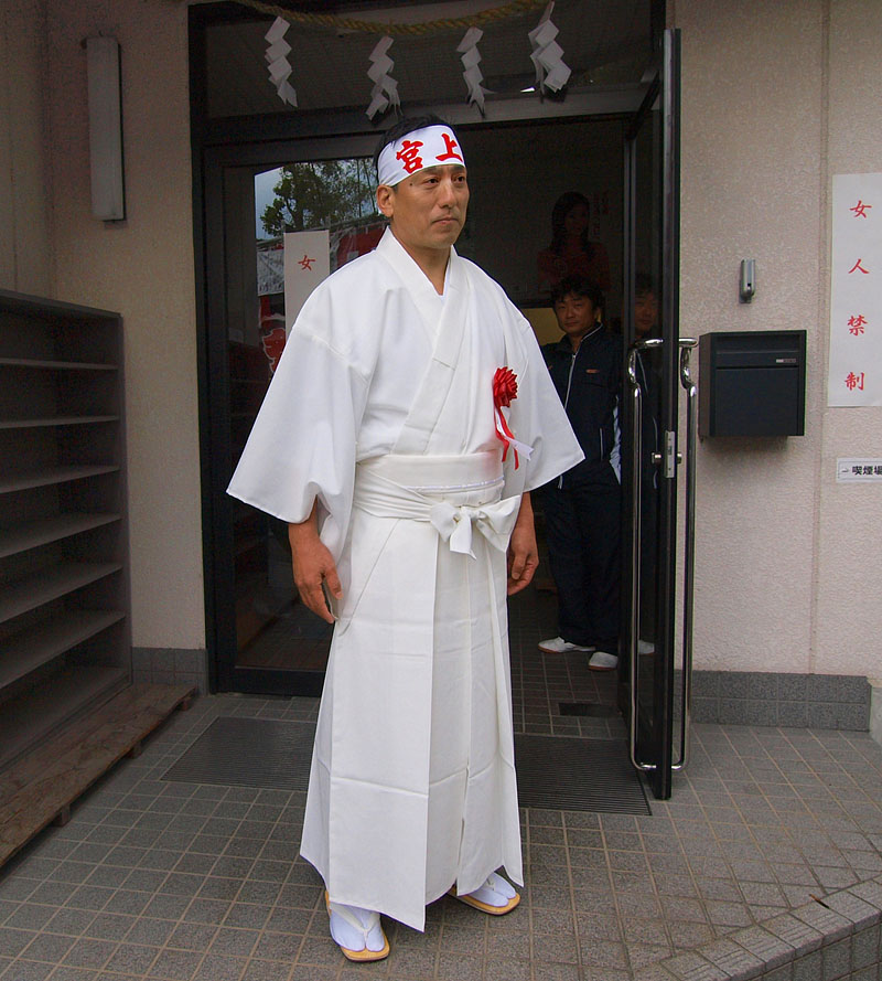 第二回みそぎ神男をつとめる副禰宜の遠藤達也さん