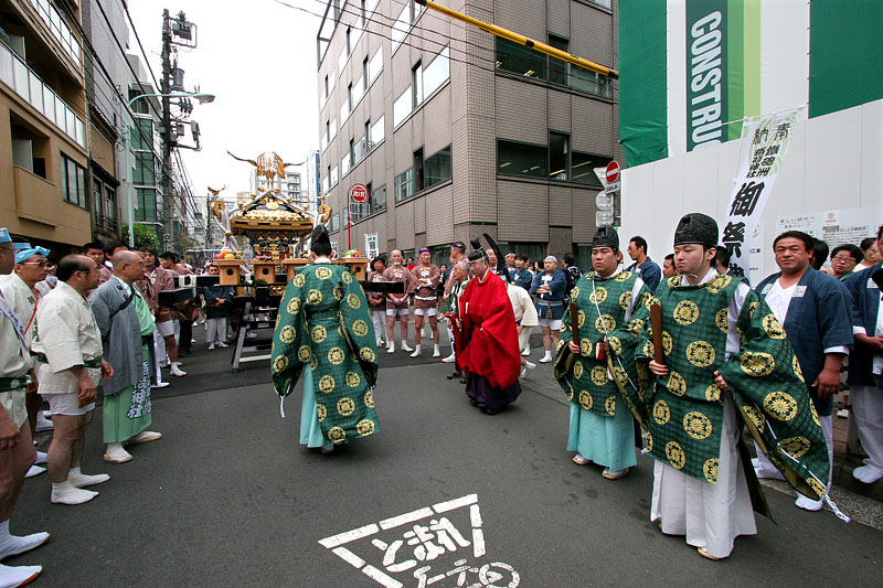 路上の神事/新富町