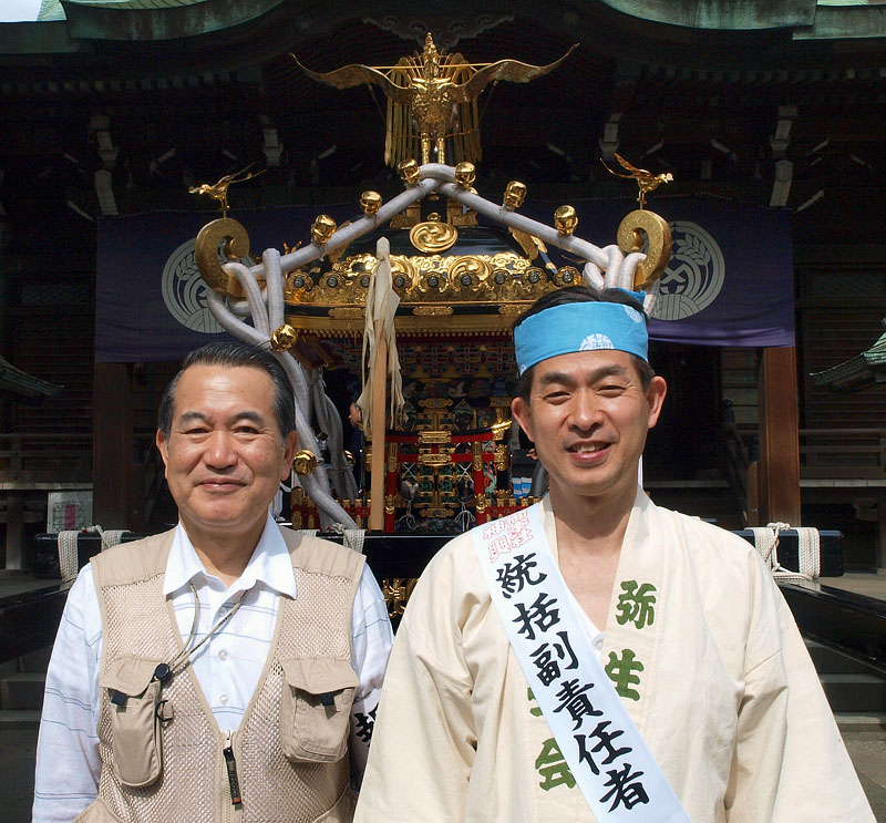 石川辰夫幹事長と筆者