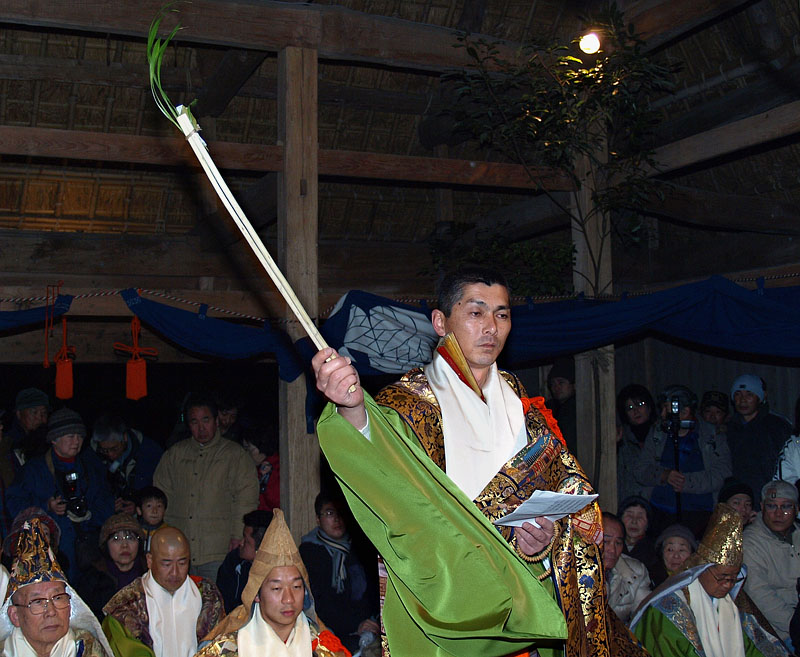 千の仏名を唱えて祈念する佛名