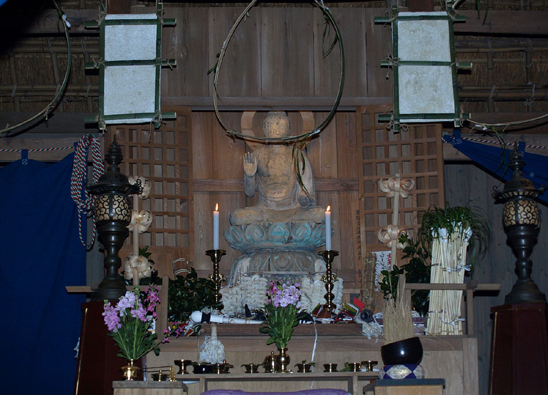 岩戸寺講堂の須弥壇