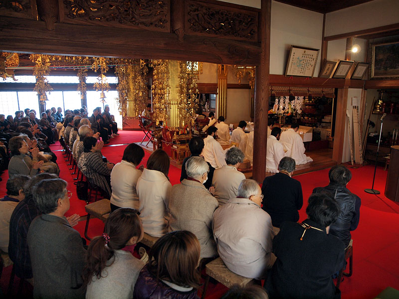 大祈祷会の開始