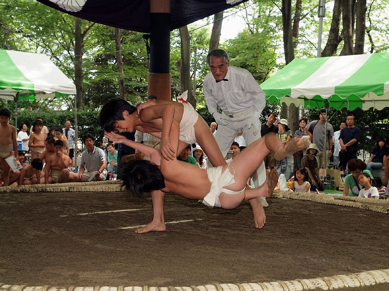 上手投げ炸裂!