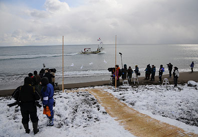 津軽海峡木古内湾を臨むみそぎ浜
