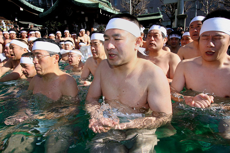 厳しい寒の垢離