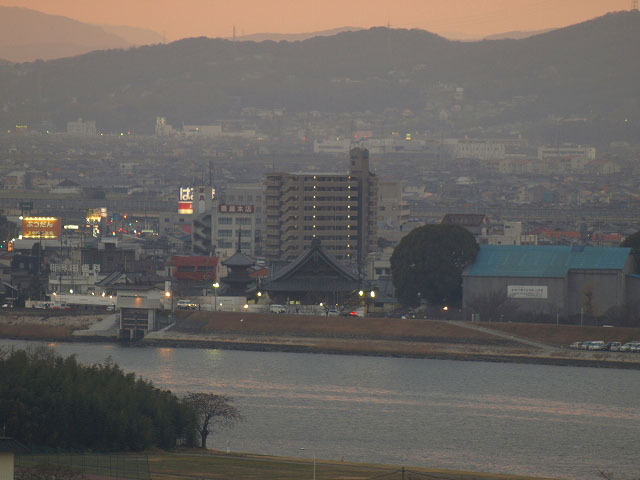 暮れゆく西大寺観音院 2010.2.20