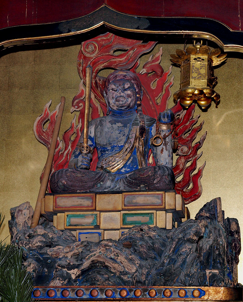青い体躯の不動明王