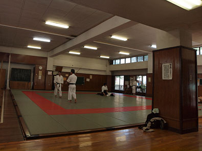 柔道場(右側)
