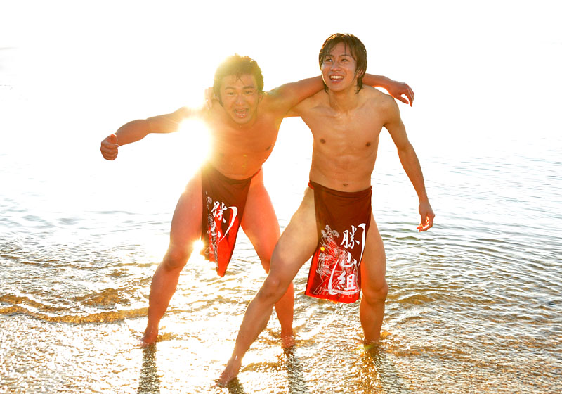 太陽とスクラムを組む!