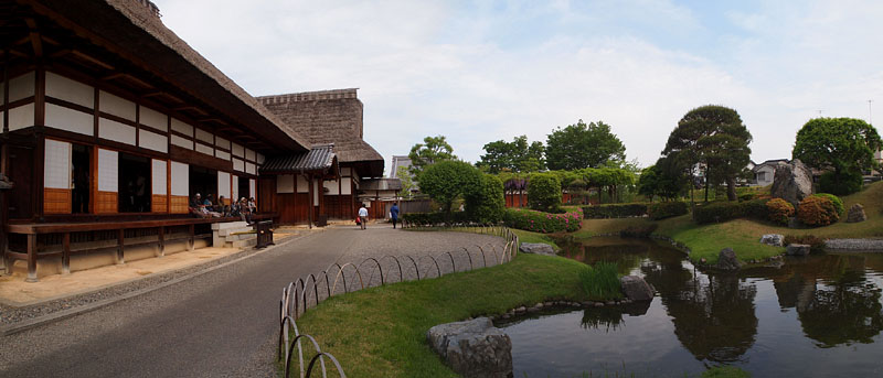 方丈・庫裡と南庭園