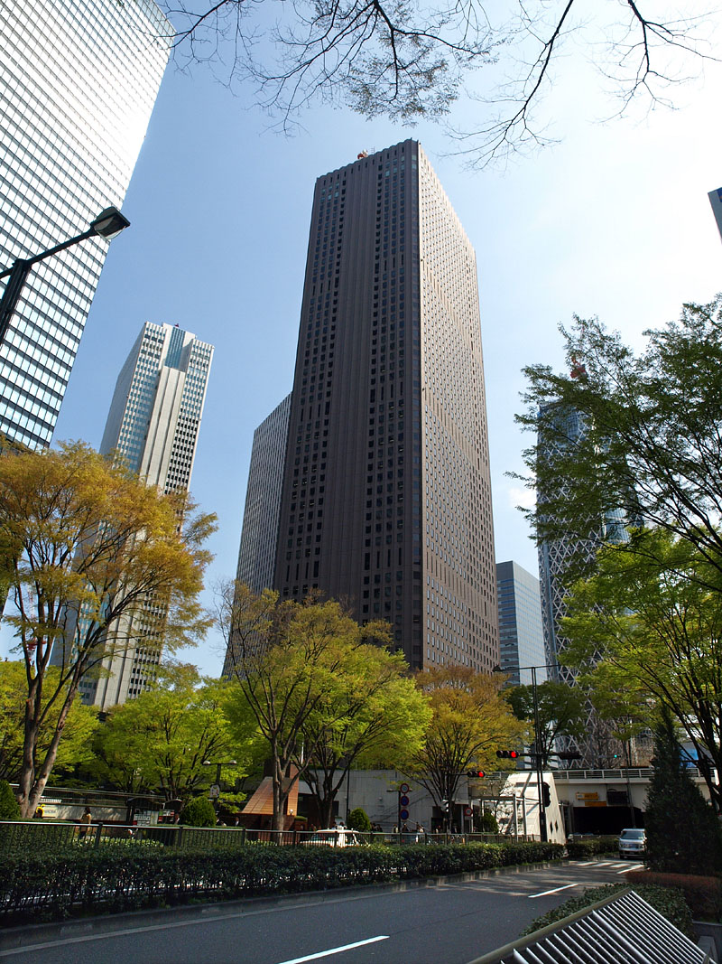 新宿副都心の高層ビル群 / 東京都庁前